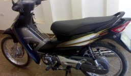 Hà Nội: Đóng giả người tốt để “cuỗm” xe máy của người bị tai nạn