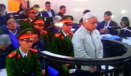 Phúc thẩm 'bầu' Kiên: 'Bầu' Kiên 'định giữ lại 9 quả phạt đền'