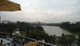 Mục sở thị địa điểm kinh doanh đắt đỏ nhất Hà Nội