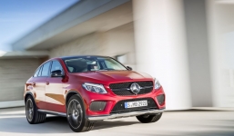 Mercedes-Benz GLE, đối thủ của BMW X6 trình làng