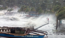 Bão Hagupit: Nam Miền Trung chuẩn bị hứng bão số 5 giật cấp 11