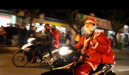 Dịch vụ ông già Noel “kén” sinh viên để tránh tình huống 'khó đỡ'