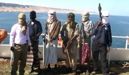 Hôm nay 15 thuyền viên Việt Nam bị cướp biển tấn công về nước