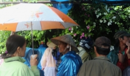 Tình tiết lạ quanh vụ một phụ nữ tử vong trong tư thế quỳ