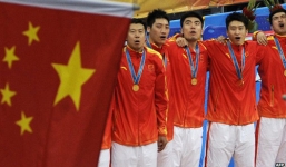 Trung Quốc cấm hát quốc ca trong đám cưới, đám tang