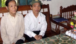 Chuyện tình lãng mạn của cặp vợ chồng mắc bệnh phong