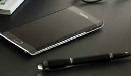 Galaxy Note Edge hàng xách tay rớt giá cả chục triệu