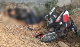 Phát hiện nam thanh niên tử vong bên cạnh xe máy vỡ nát