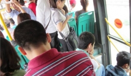 Vụ quấy rối tình dục trên xe buýt: Hà Nội yêu cầu công an điều tra