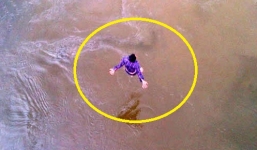 Giận dỗi người yêu, nam sinh ra nhảy sông tự tử