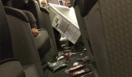 Máy bay rung lắc dữ dội vì bão lớn, nhiều hành khách bị thương