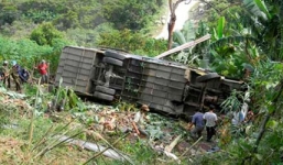 Phó Thủ tướng yêu cầu làm rõ vụ xe quân sự lao xuống vực, 5 người chết