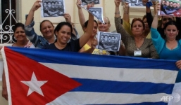 Người dân Cuba hân hoan ăn mừng sau quyết định lịch sử với Mỹ