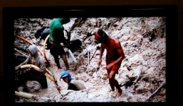 BBC phanh phui sự thật tồi tệ sau những chiếc iPhone đắt tiền