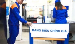 Hôm nay, giá xăng giảm mạnh kỷ lục, còn 17.880 đồng/lít