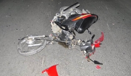 2 vụ tai nạn liên tiếp trong đêm trên cầu vượt Trần Khát Chân