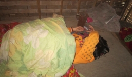 Bố ngủ say, 'anh nuôi' giở trò đồi bại với em gái khuyết tật