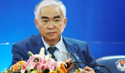 VFF 'phản pháo', các chuyên gia lên tiếng ủng hộ HLV Miura