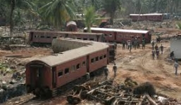 Thảm kịch tàu hỏa bị sóng thần quật trúng 10 năm trước