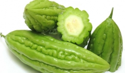 Mẹo chữa hôi nách bằng mướp đắng 