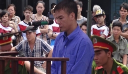 Bị đòi tiền bảo kê, chủ khách sạn rút súng 'xử' giang hồ