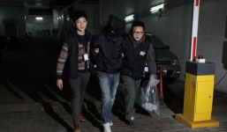 Hong Kong bắt giữ hai người vụ hôi tiền triệu đô trên đường cao tốc