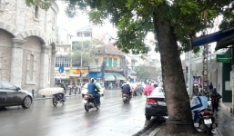 Thiếu nữ chết thảm dưới gầm xe khách: Bàng hoàng nghe người dân kể lại vụ tai nạn