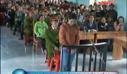 Thiếu nữ ra tay sát hại chồng sau lời thách thức