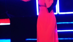 Thủy Tiên, Nhật Kim Anh tất bật “chạy sô” sau đám cưới