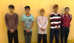 Sáng nay, 5 tên cướp vàng của ông lão ăn xin hầu tòa