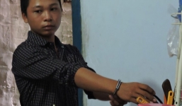 Thiếu niên 14 tuổi sát hại chủ cửa hàng điện thoại để cướp tài sản