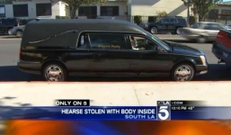 Người đàn ông tâm thần đánh cắp xác chết ngay giữa tang lễ