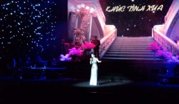 Hồng Nhung làm say đắm lòng người trong đêm nhạc “Khúc tình xưa”