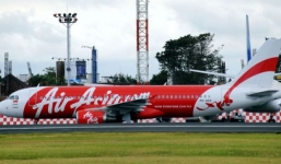 Tìm thấy hai vật thể lớn nghi của máy bay AirAsia