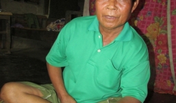 Thầy lang 40 năm cứu người bị rắn độc cắn bằng 'viên ngọc' lạ