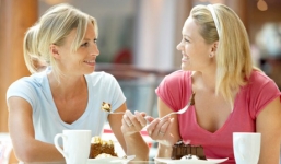 Những sai lầm nguy hại khi ăn trưa bạn nên từ bỏ