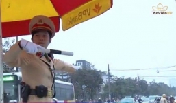 Tiết lộ 'sốc' về nữ CSGT... 2 năm xuống đường