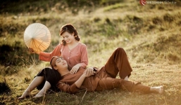 Bộ ảnh cưới 'Chí Phèo - Thị Nở' gây sốt cư dân mạng