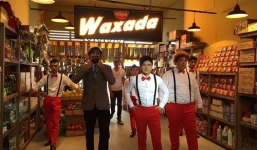 Quảng cáo mì Waxada của Nissin gây… tai nạn giao thông?