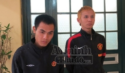 Đợi sơ hở, cướp tài sản của người nước ngoài