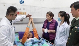 Đang hôn mê, chàng trai bỗng tỉnh dậy khi nhìn thấy tiền