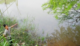 Mẹ phát hiện xác con trong bao tải: Nghi vấn có đồng phạm