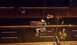 Hà Nội: Vụ tai nạn đầu tiên trên cầu Nhật Tân