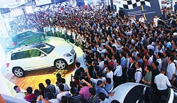 Xe nhập khẩu tăng mạnh trong năm 2014