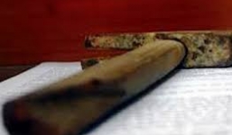 Bị nghi…mang tiền cho gái chồng sát hại vợ, con