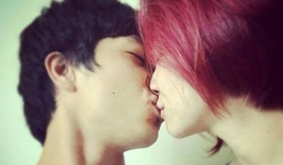 'Khóa môi' Hòa Minzy chỉ là phút xao lòng của Công Phượng?