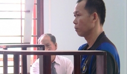 Chở bé gái bán xăng đến đoạn đường vắng để giở trò đồi bại