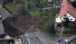 Cận cảnh những hố tử thần đáng sợ nhất trên thế giới