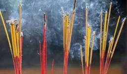 Khói hương (nhang) gây ung thư?