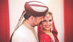 Cặp đôi tổ chức đám cưới 66 lần khắp thế giới trong 3 năm